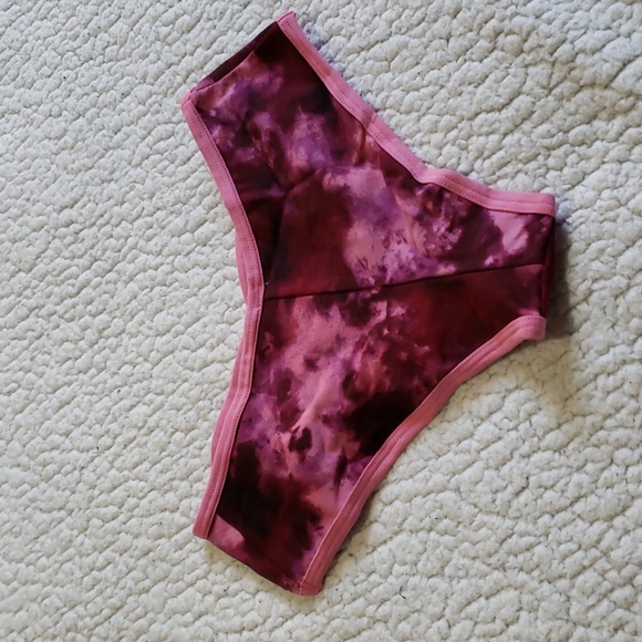 NWT Pink Victoria's Secret Bundle 3 Underwear - Picture 7 of 8